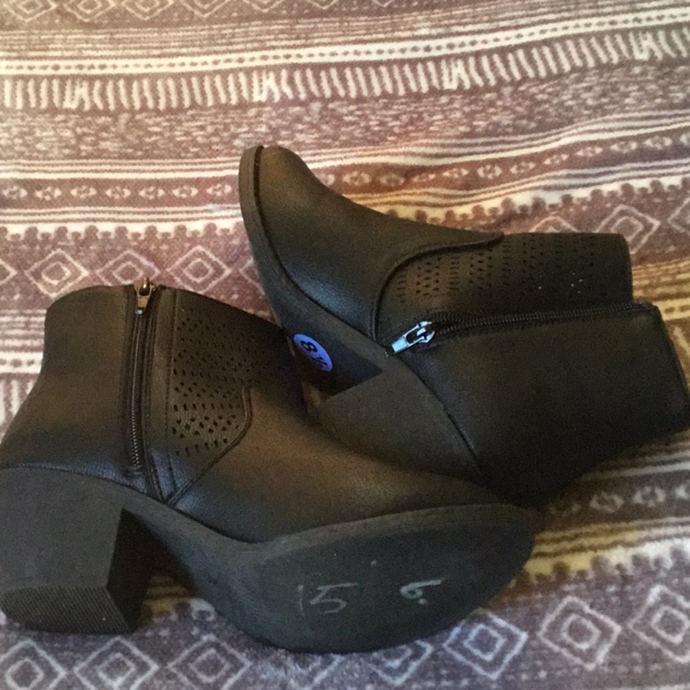 🌹booties Shoes - Picture 3 of 8
